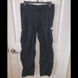 Lululemon. Black Pants. Size 4.